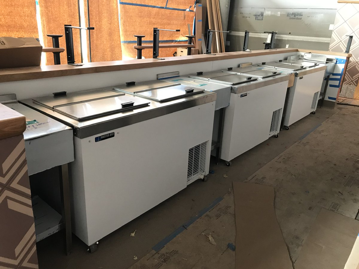 AFIkitchens's tweet photo. Done and Done! @saltandstraw in #CulverCityCA is ready to go! Can't wait to grab a scoop 🍦
@MyersRestaurant 
#AFI #AFIKitchens #AFIinstallations
#KitchenInstall #FoodServiceInstallations #CommercialKitchenEquipment #FoodServiceEquipment #StainlessSteel #CustomKitchen #CustomFab https://t.co/OCxzjWXpQ8
