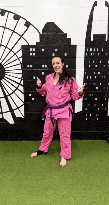 Just jiu jitsu today. #justroll #JiuJitsu #sessiongirls #femalefighter #wmma #sessionwrestler https://t<a href="/tag/justroll"class="tags">#justroll</a><a href="/tag/jiujitsu"class="tags">#JiuJitsu</a><a href="/tag/sessiongirls"class="tags">#sessiongirls</a><a href="/tag/wmma"class="tags"><span>#wmma</span></a><a href="/tag/femalefighter"class="tags"><span>#femalefighter</span></a><a href="/tag/sessionwrestler"class="tags"><span>#sessionwrestler</span></a>