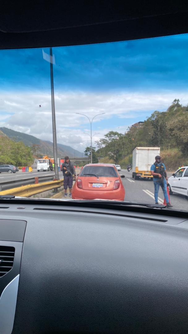 SOSColombiaDDHH - Venezuela un estado fallido ? - Página 22 Eu85hSYVoAcpRWw?format=jpg&name=medium