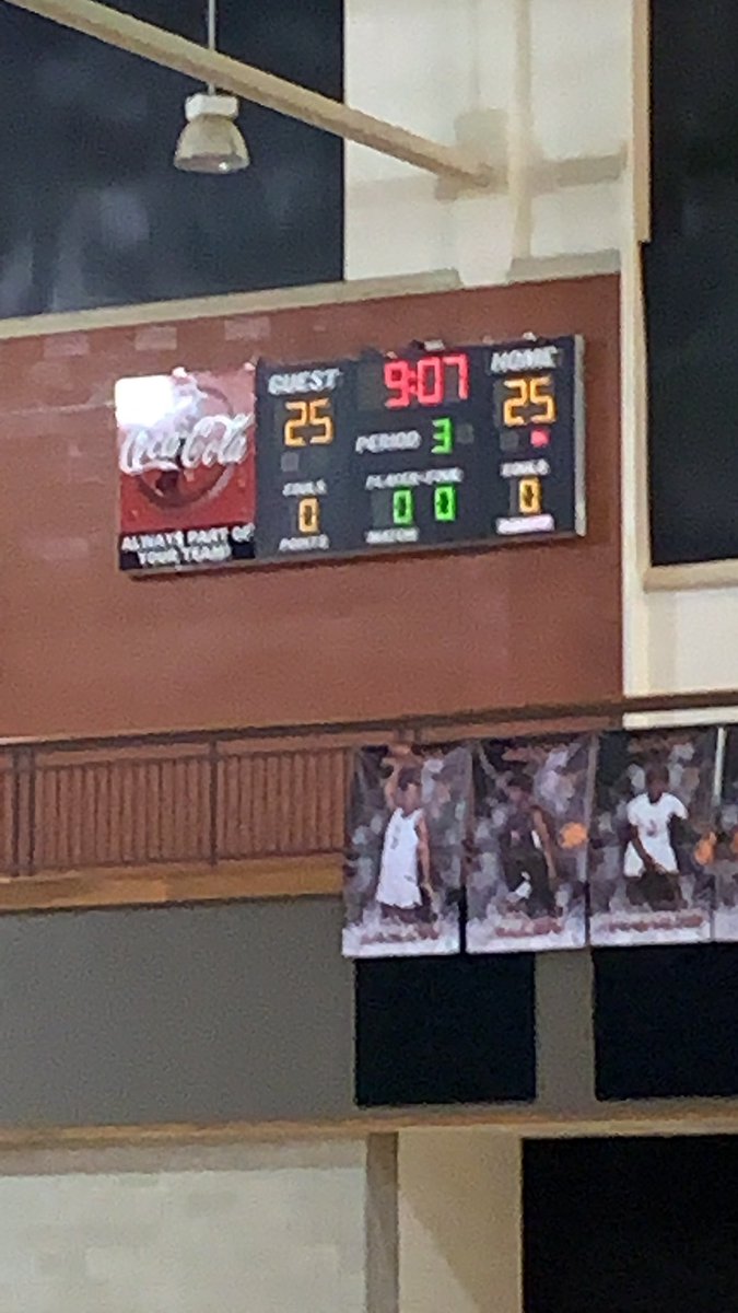 Let’s go Lady Grizzlies. All tied up at half.
