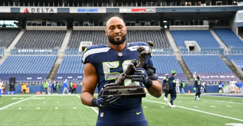 Seahawks's tweet photo. Year 10 🕷✅

Top Shots of 2020: @KJ_WRIGHT34