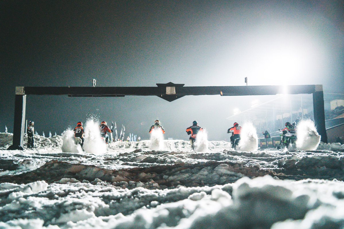snocross's tweet image. Snow Bike scenes from Sioux Falls compliments of Rev Branding Industries. 📸👊✊

#SnowBike #SnocrossLive #Snocross2021 #SFSnocross