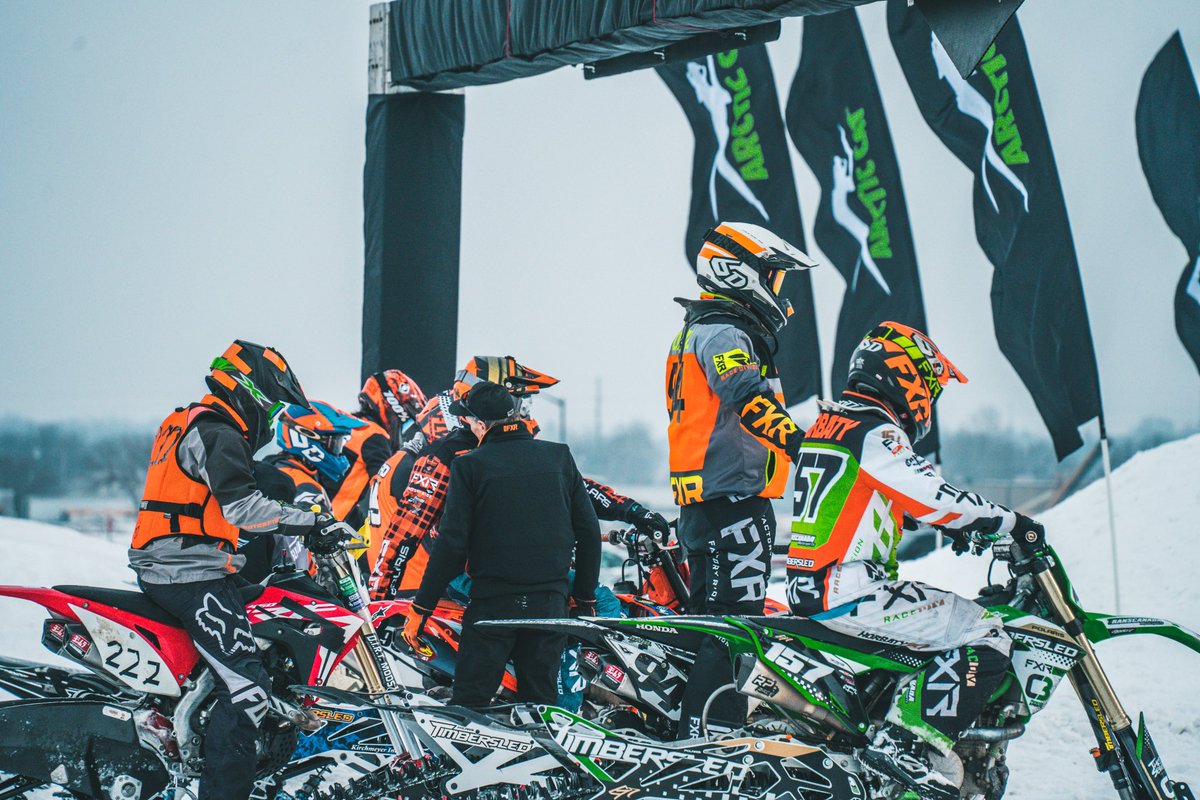 snocross's tweet image. Snow Bike scenes from Sioux Falls compliments of Rev Branding Industries. 📸👊✊

#SnowBike #SnocrossLive #Snocross2021 #SFSnocross