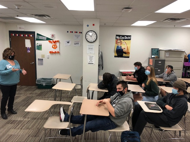 IvyLburgBville's tweet photo. What a great day spent at Lawrenceburg High School! Heather from the Ivy Tech ASAP program and April from @jagindiana were able to share info about ASAP to the JAG students! We hope to see you all on campus soon! #WeAreIvyTech #ImWithIvy @LawrenceburgCSC https://t.co/OF3vmIjnbt