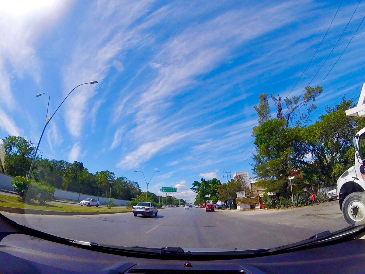 CorysbackOne's tweet image. Nombre, esas nubes de hace ratito me encantaron. ☁️ 
#GoproSession #Cancun