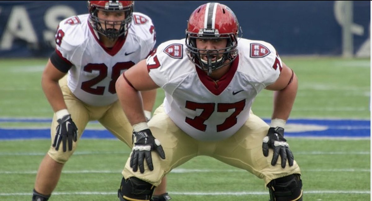 #AGTG After a great talk with <a href="/CoachKKennedy/">Keegan Kennedy</a>, I’m blessed to say I’ve received my second D1 offer from <a href="/HarvardFootball/">Harvard Football</a> ! <a href="/damehova9/">Damon Simmons</a>