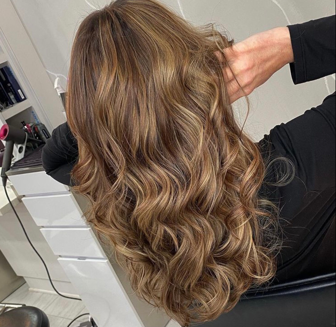 alyasalonva's tweet photo. Shana's attention to detail and precise handpainted strokes are what make our clients elated with the finished results!

#alya #alyasalon #alyasalonandspa #vienna #viennava #tysons #tysonscorner #tysonsgalleria #tysonsva #mclean #mcleanva #northernvasalon #salonsofnova #productst https://t.co/NMJ714K7hy
