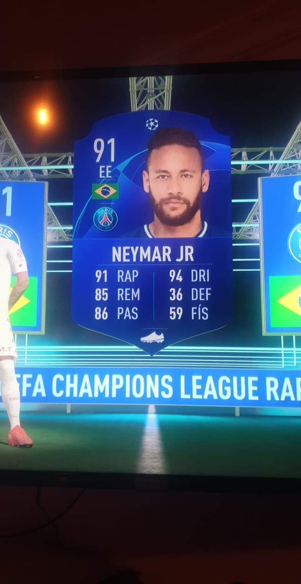 rickypimenta27's tweet photo. FIFA 21 so far @Castro1021 @NepentheZ 
And i got Gold Messi and FS Kulusevski

#FUT #FifaUltimateTeam #FIFA21 https://t.co/9rlo3TD5Kg