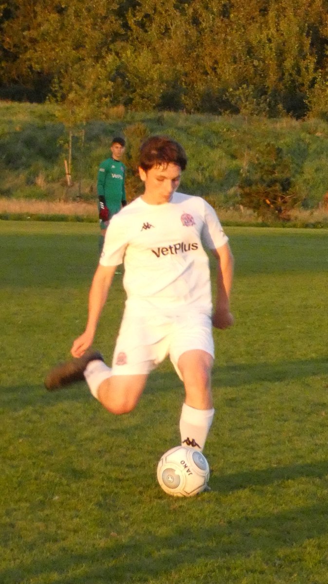 SoletteF's tweet photo. #LetUsPlay #FansSayPlay #afcfylde 
2 boys want to play. U18 and U16 both scholars. They love their football. #afcfyldeacademy https://t.co/vZw91Phbqt