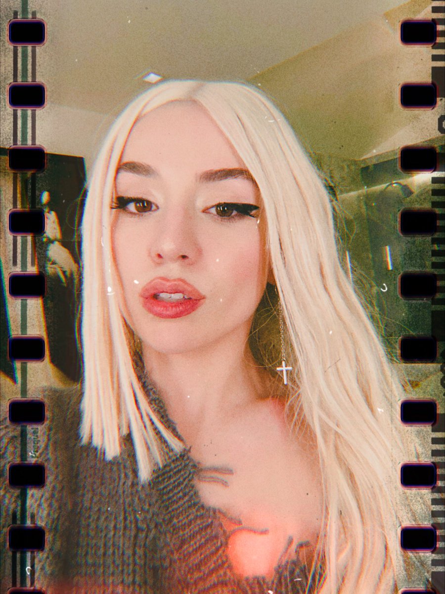 AvaMax tweet picture