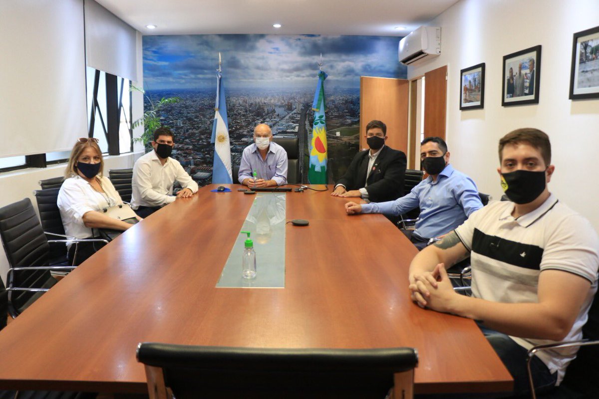 Junto a <a href="/Nestorgrindetti/">Néstor Grindetti</a>, @diegokravetz y parte del equipo <a href="/prosanpedroba/">PRO San Pedro Bs As (propuesta republicana)</a>, conversamos sobre sus políticas de seguridad, atención ciudadana y juventud. Hay que aprender de buenos modelos de gestión como Lanús. Gracias por alentar nuestro trabajo por un #SanPedro mejor.