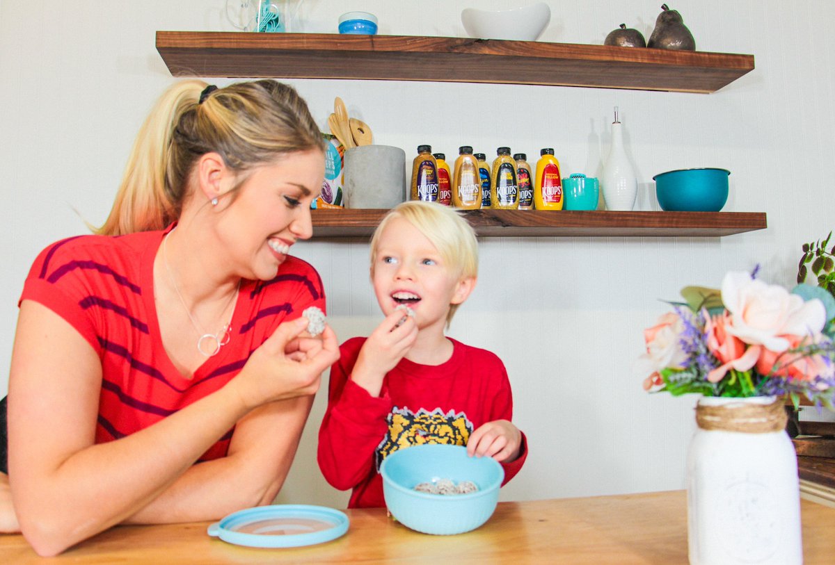 Soft, gluten-free, Whole30, and made with RAW carrots, these carrot cake energy bites are addicting - but you know you're fueling your body with the good stuff. 💪

getburgerfit.com/whole30-carrot…