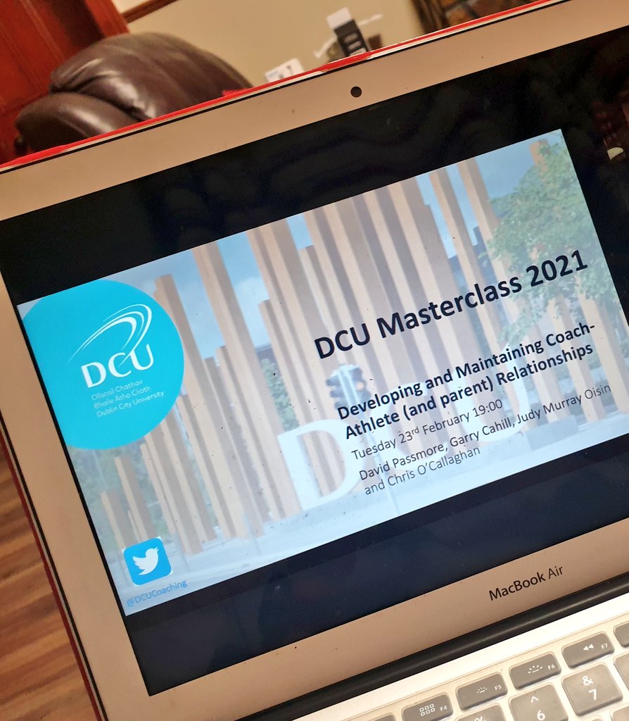 Naomi Ní Chearbhaill tweet media