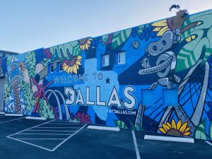 It makes sense that the Design District would offer several artistically designed murals for your Instagram. The majority of these are located off Riverfront in Dallas. Plan to lunch on some great street tacos then ca... #murals #dallastx #bishopartsdistrict #deepellum #familyfun