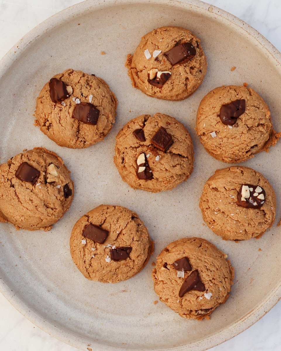 Alexandra tweet media