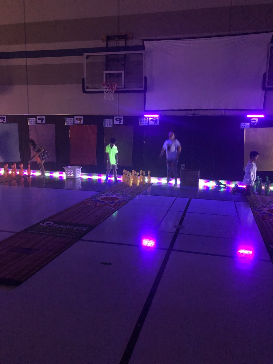 SpradleyPE1's tweet photo. A great day had by all with the follow up #blacklight bowling pre  snow storm . Kids had a great time and we already started planning next year @ElementaryJim .Thanks  #PEPeeps @kellidsmith @lindseyamcguire for making this grant happen for all Prosper Elementary’s ! https://t.co/UY4D1X0xpU