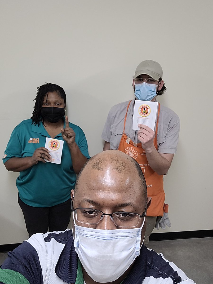 MarcusINOrange's tweet photo. Congrats to PASA Trish and Alex (again) in D28 for making it thru their 1st year with The Home Depot!!  #d207pride @DaleanaO @willirp67 @forman_melvin @TerriDavisB @Lady_Flanagan77 https://t.co/bqd2ktT0fI