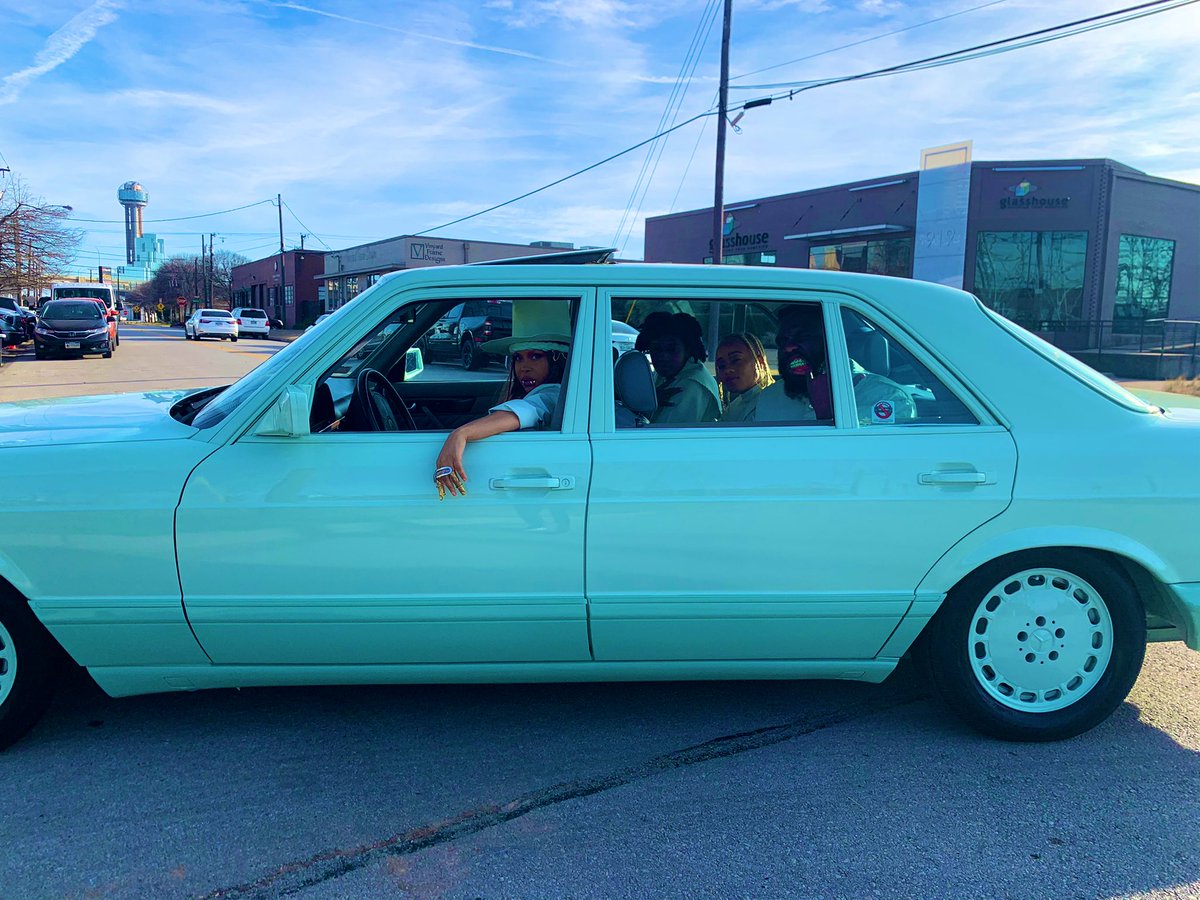 fatbellybella's tweet image. fb.me/FWDFutureOfBla… @TobeNwigwe @fb_watch