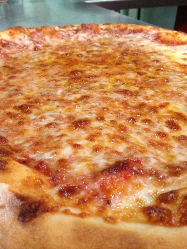 FlyingPieIss's tweet image. Remember to enter promo code FREEPIZZA when you order over $35 online for takeout and we will automatically add a free 12" Cheese Pie!
