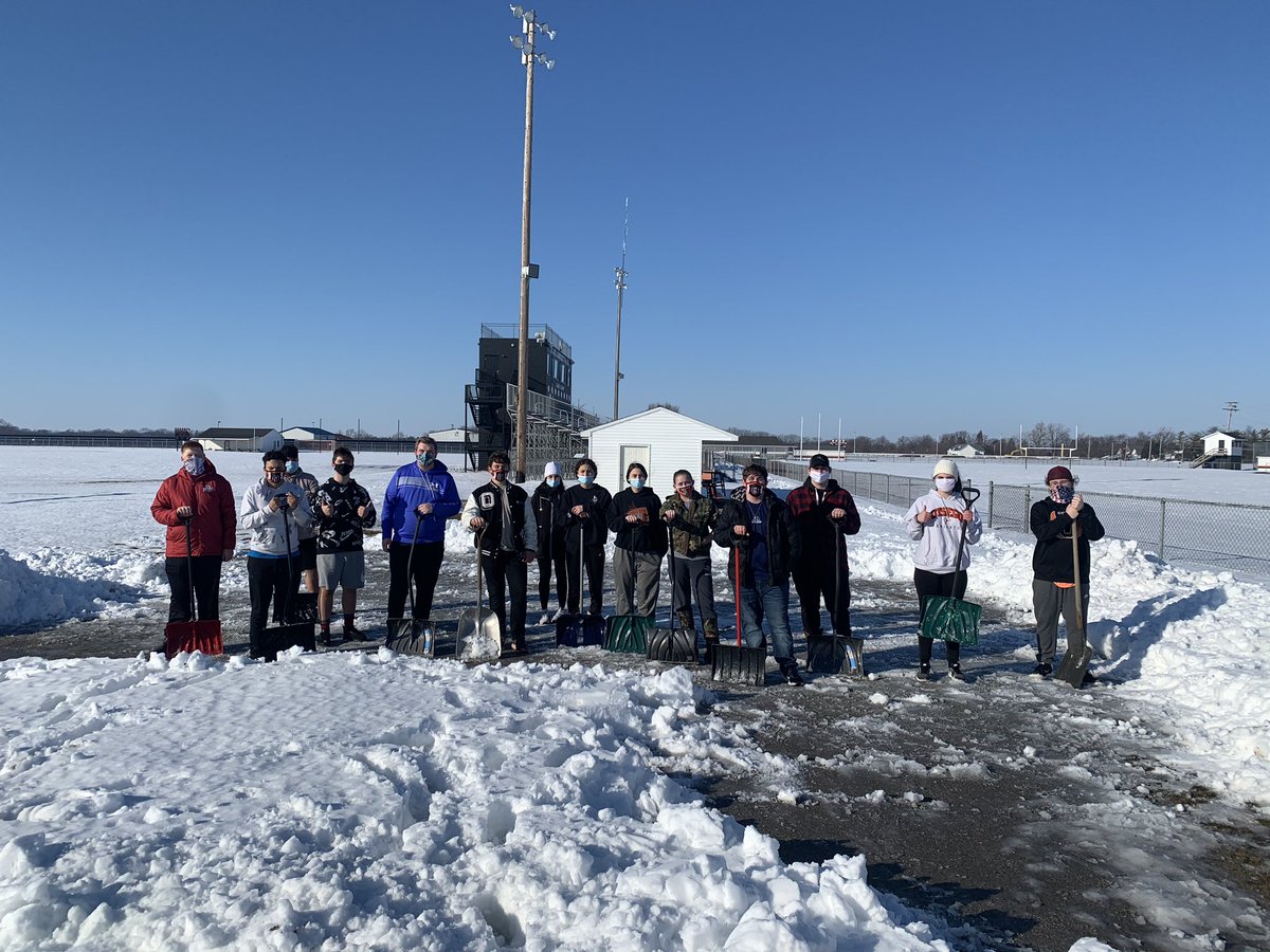 McChadlory's tweet photo. Teamwork makes the dream work, and these kids have some big goals they are looking to hit, with no time to wait for the snow to melt. The bomb squad is back together! https://t.co/P6UVnTz1e1