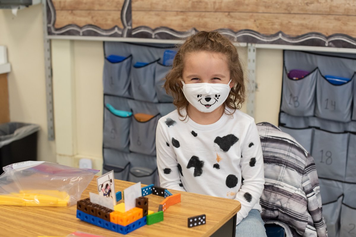 funfearless1st's tweet photo. These first grade #bvillebees celebrated the 101st Day of School... Dalmatian style! More pics on Facebook! #wehavefunhere #STEM #iseespots #creativity @BCSDBEES @ReynoldsBville https://t.co/PbwtuO6qIW