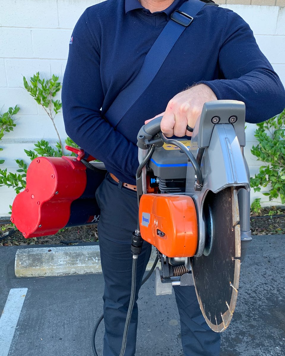 Makinexusa's tweet image. 💦 Our portable water source, the Hose 2 Go, just got even more portable! 

The new H2G Strap allows one to carry it wherever they might need to get the job done Faster, Safer, and Easier!! 

#Makinex #Hose2Go #portablewater #watersolutions #water #concretecutting #csda #onthejob