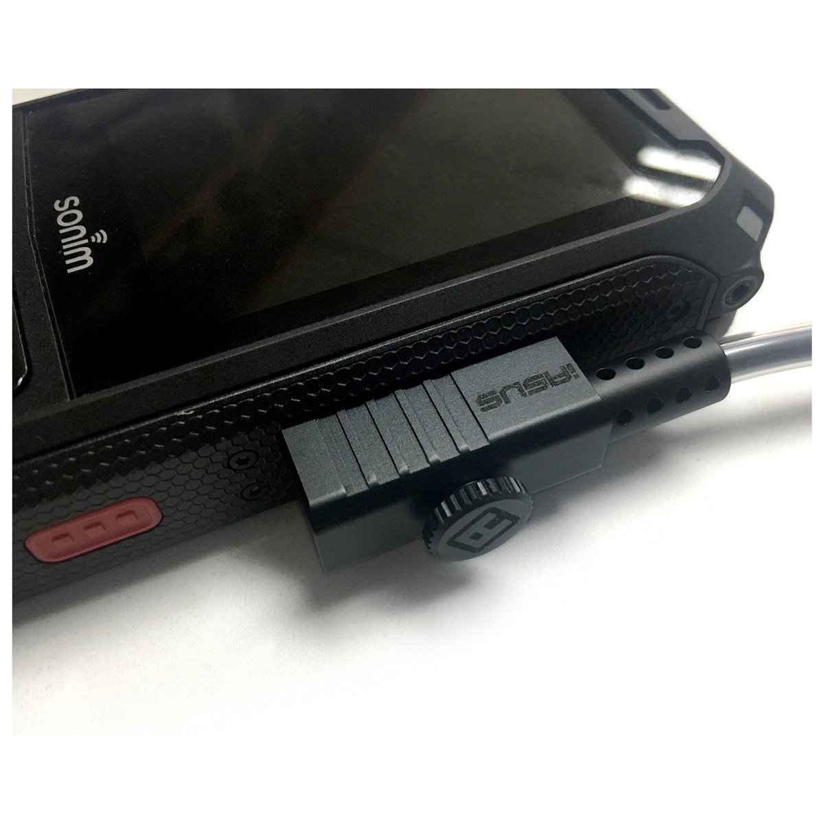 IASUSconcepts's tweet photo. The IASUS M2-100 is our heavy duty acoustic coil headset. From the CNC aluminum PTT and the custom braided kevlar reinforced cables. Finally a headset that can match the Sonim XP5 and XP8 series smartphones under any condition.

#iasus #military #lawenforcement #firstresponder https://t.co/2s22PvMbyS