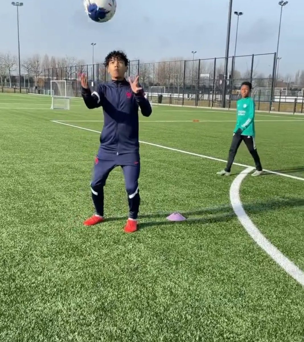 Feyenoord Youth Watcher On Twitter Kevin Khan From The Canadian Dcfc Soccer School Joined Feyenoord U13 He Moved From Canada A Few Weeks Ago And Is A Former Feyenoord Camps Canada Winner