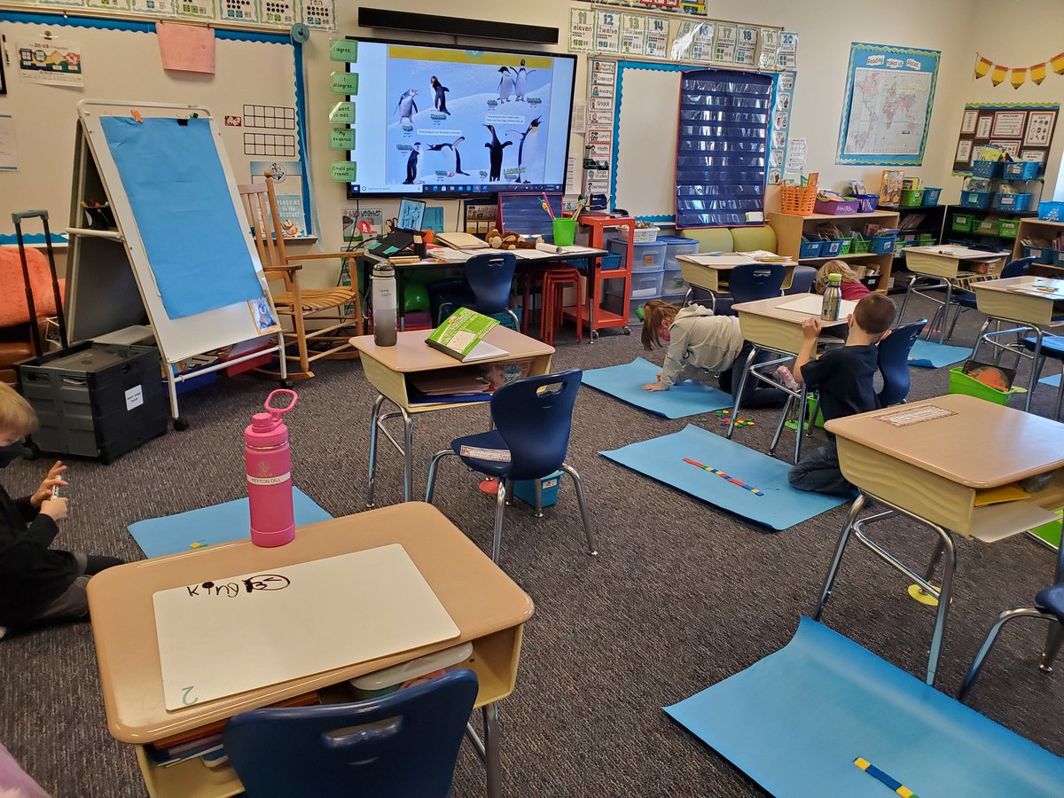 MrsSawkiewicz's tweet photo. Combining our nonfiction research and writing with measurement! These sailors had some fun while learning about penguins this first week back to school! @mleach2 @ScottsRidgeES https://t.co/hYBuSLqrxo