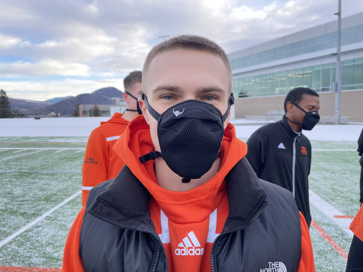 dropgard's tweet image. Proud to have the @GoTRUWolfPack men's soccer team all out playing safely in their new Dropgard sport masks! Get after it guys and glad to see you back in the game!
#breathefreely #playsafely #sportmask #TRUWolfPack
