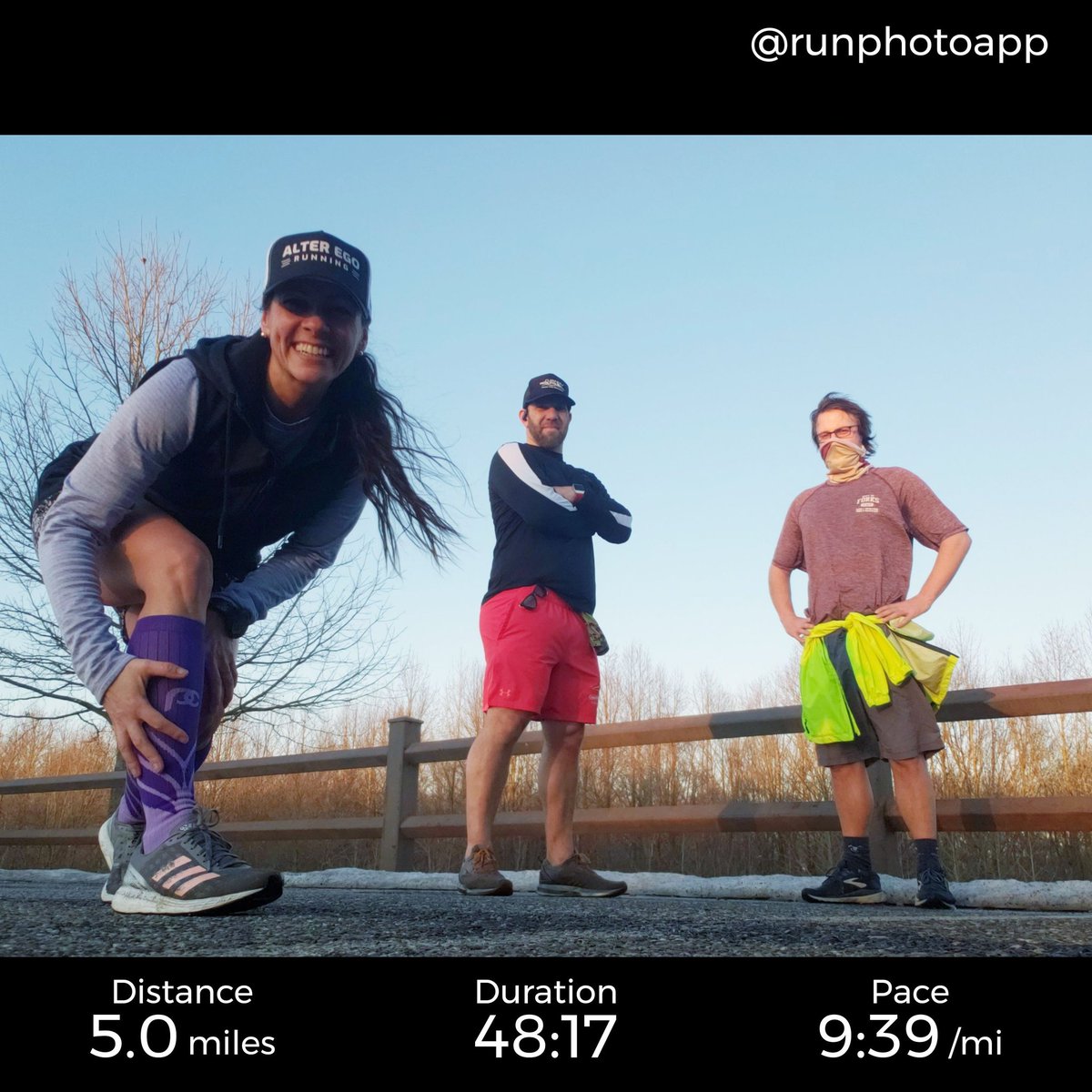 runSue19's tweet photo. Slushy Squad miles with a side of 18mph wind. BUT it was 50 degrees out!!!!! #loveyourrun #teamULTRA #ULTRAambassador #alteregorunning #hatpeople #keepmoving #MadeIn81 #DHSsquad https://t.co/M88rkYEuzT