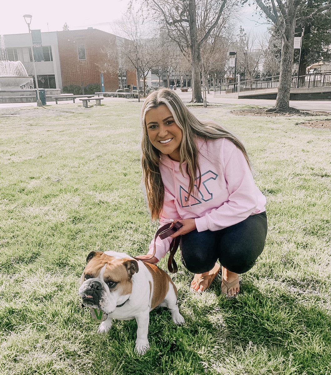 With our foundation promoting 𝙎𝙀𝙍𝙑𝙄𝘾𝙀 𝙁𝙊𝙍 𝙎𝙄𝙂𝙃𝙏, our sisters enjoy making fun dog toys for service dogs! The sisters of Delta G 𝘼𝘿𝙊𝙍𝙀 our furry friends! Especially our very own @victorebulldog ! ⚓︎
