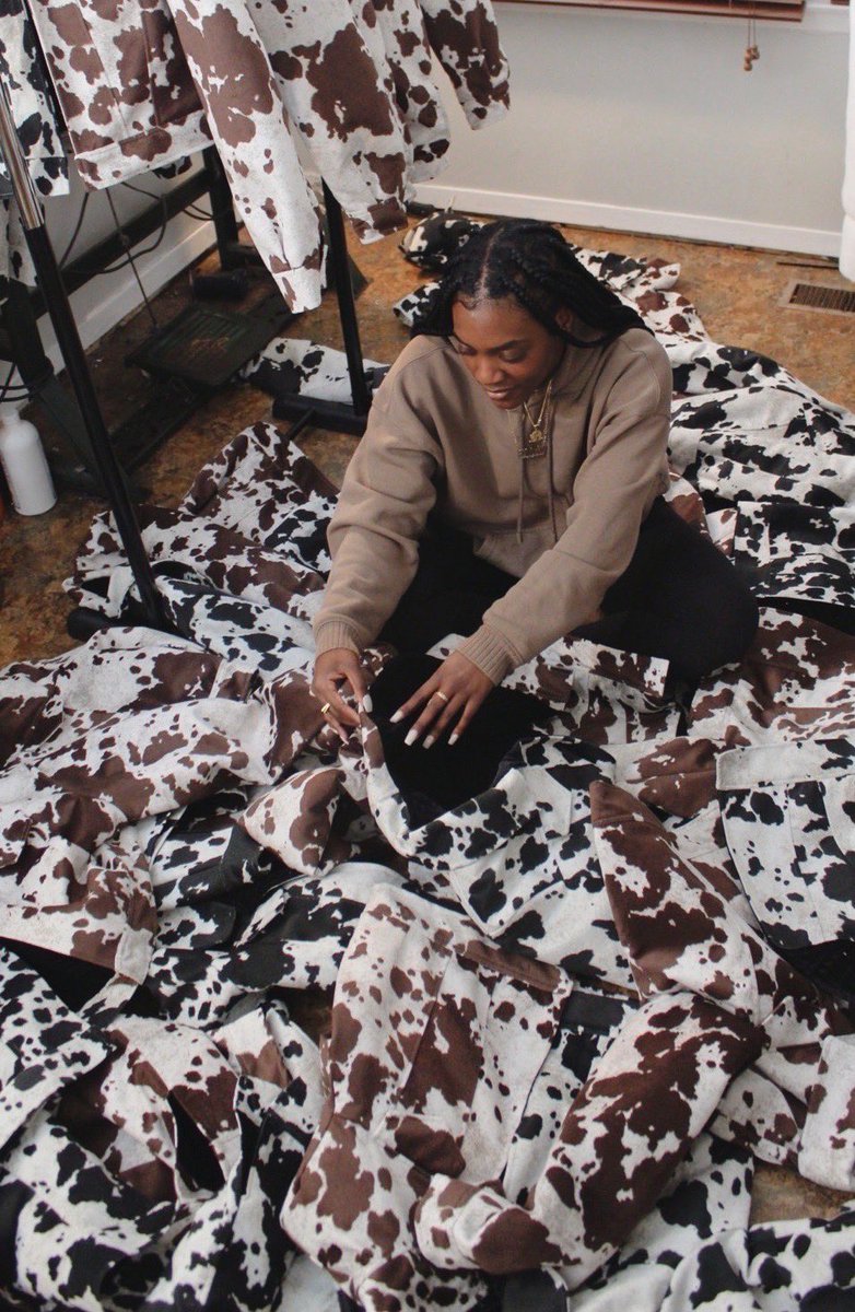 _natashataylor's tweet photo. Restock 🤎!!!
“Moo Moo” Jacket. Available Now!
Use Promo Code: BHM for 20% OFF! 

https://t.co/XKzlwhKJ6j
Free Shipping on the first 5 orders.
#blackownedbusinesses https://t.co/tG4BoZ3j2b
