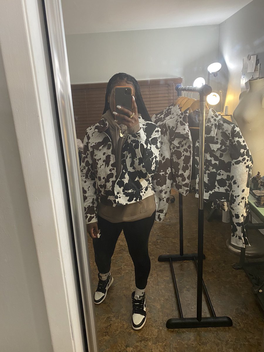 _natashataylor's tweet photo. Restock 🤎!!!
“Moo Moo” Jacket. Available Now!
Use Promo Code: BHM for 20% OFF! 

https://t.co/XKzlwhKJ6j
Free Shipping on the first 5 orders.
#blackownedbusinesses https://t.co/tG4BoZ3j2b