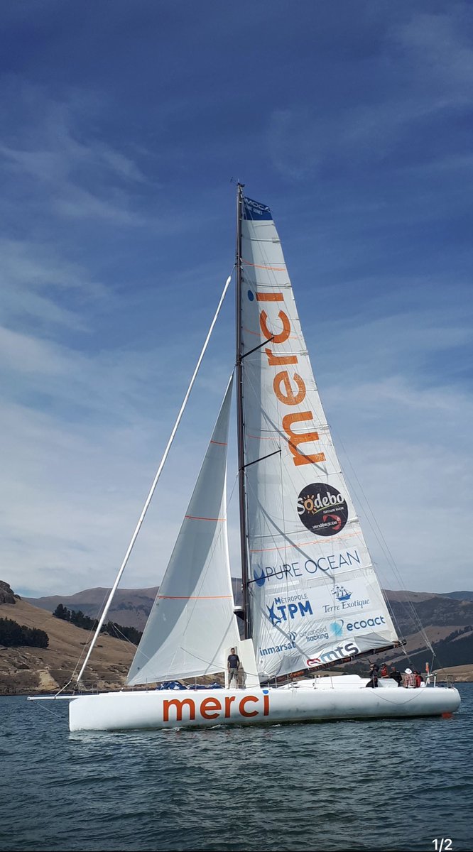 SDestremau's tweet photo. Après une sortie de test en mer, J’ai enfilé ma tenue de conférencier pour une soirée privée @VendeeGlobe au Charteris Bay Yacht Club avec un petit groupe de passionnés. #Merci à eux.
#VG2020 #faceocean #newzealand
@imocaglobeseries https://t.co/KmvaLWwhFx