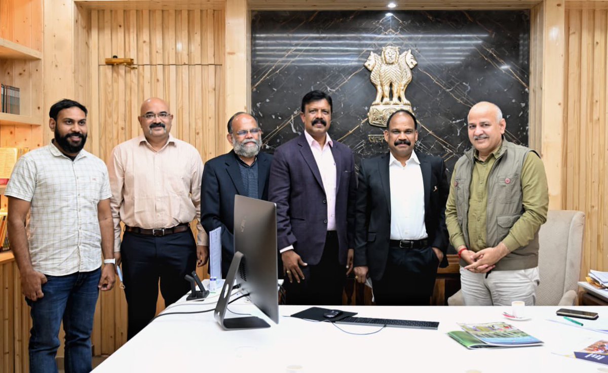 saifsabil's tweet image. Had a very productive meeting with Hon. Deputy CM of Delhi, @msisodia along with IG of Police, P Vijayan IPS and other colleagues. 
MissionBetterTomorrow.com is now working  to scale up our decade long  successful child centred interventions to Delhi and other Indian States.