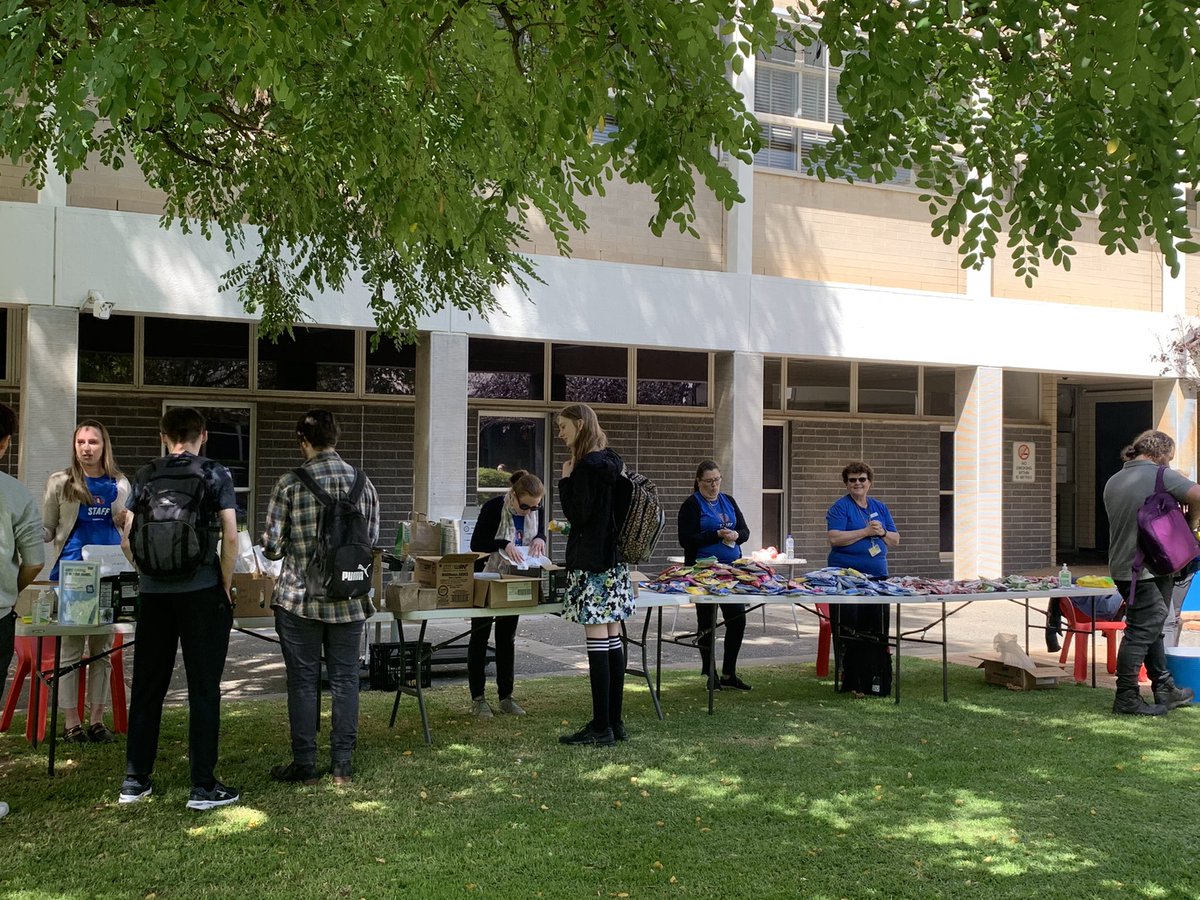 mmtreb's tweet photo. Day 2 @FlindersCSE Orientation @Flinders Welcome Students #engineering #it #stem #crackerday https://t.co/omjgYa4Zwd