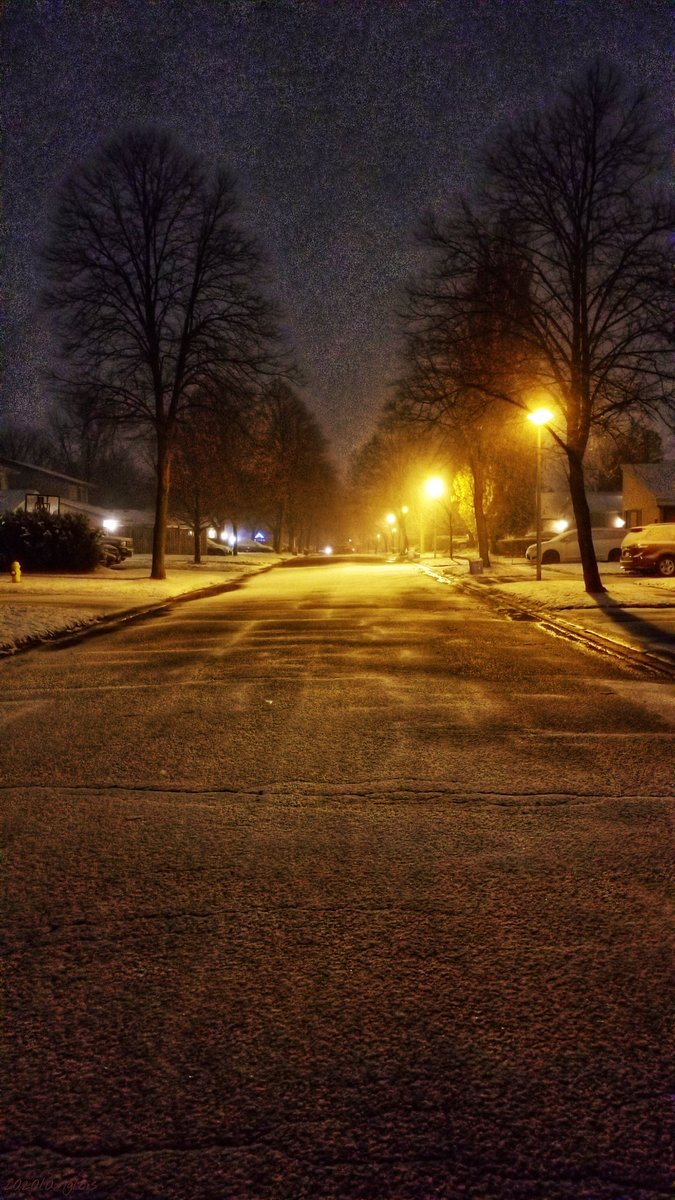 DLanglois42's tweet photo. everyone here.
.
.
.
#everyonehere #London #Ontario #londonontario #ldnont #mycanada #2020langlois #streetlights https://t.co/EkHkDBsoRo