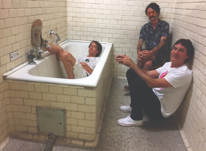 Power pop trio <a href="/Autogrammband/">Autogramm</a> have shared their new song, "No Rules," premiering with Under the Radar. The accompanying video is a shot-for-shot remake of Billy Joel's "Sometimes a Fantasy." The band's sophomore record is due April 16th on <a href="/nevadorecords/">Nevado</a>.
undertheradarmag.com/news/premiere_…