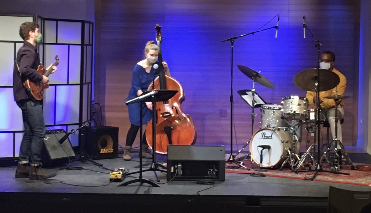 The Matt Gold Trio is playing live now ‘til 8pm from <a href="/PianoForte_Chi/">PianoForte Chicago</a> on WDCB! 
#chopininthecity