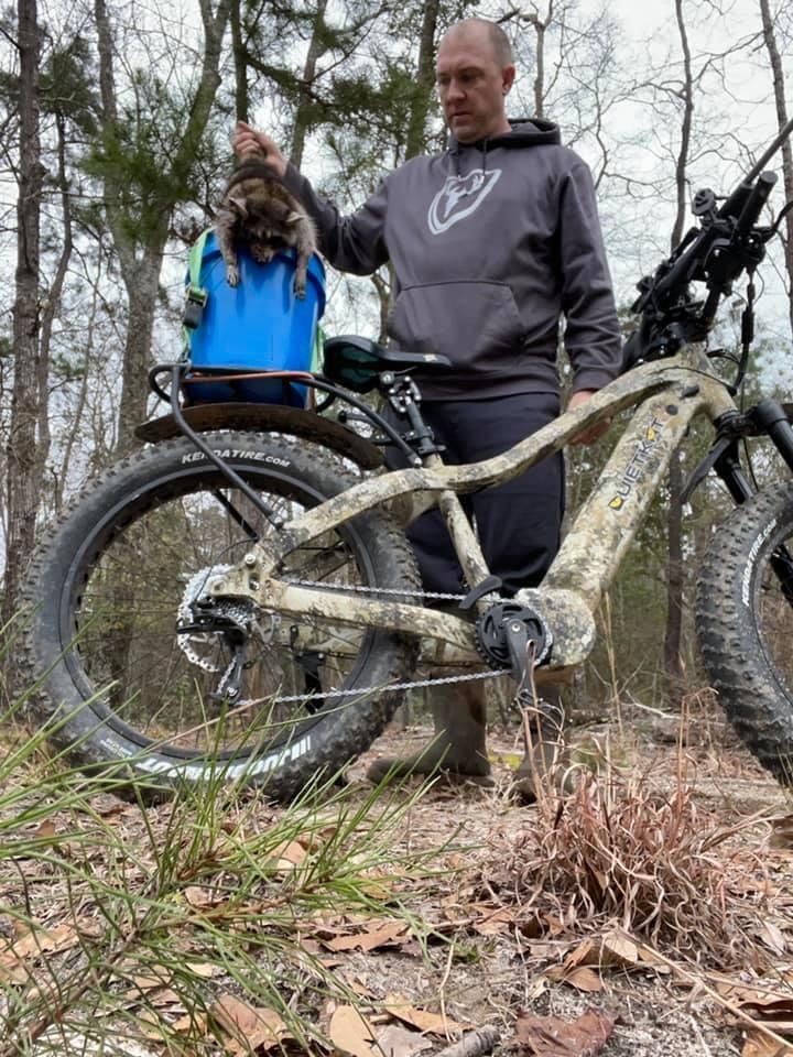 ScentBlocker's tweet photo. Let’s see those pics from raccoon hunting? Anyone have any to share?
📷Kyle Kennison
#anyseasonanyhunt #showtheshield #racoons #coonhunters #blockeroutdoors https://t.co/xNpPL2pcaN