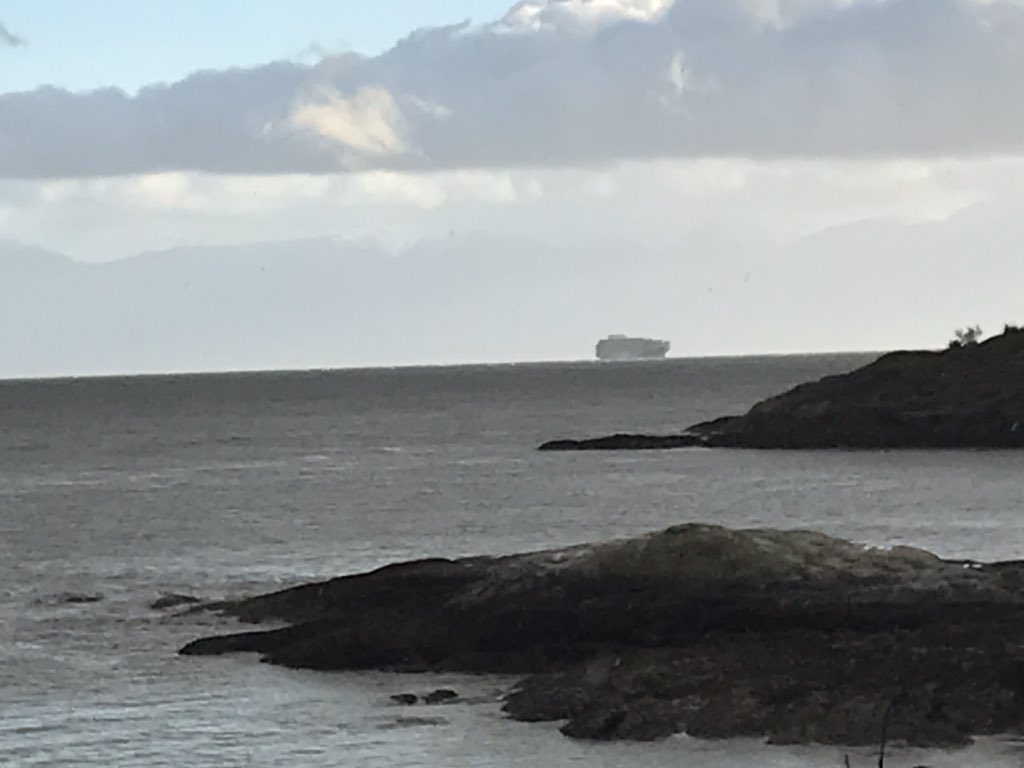 GregorCraigie's tweet photo. Hazardous cargo on the horizon... https://t.co/2Ud1r2SGmk