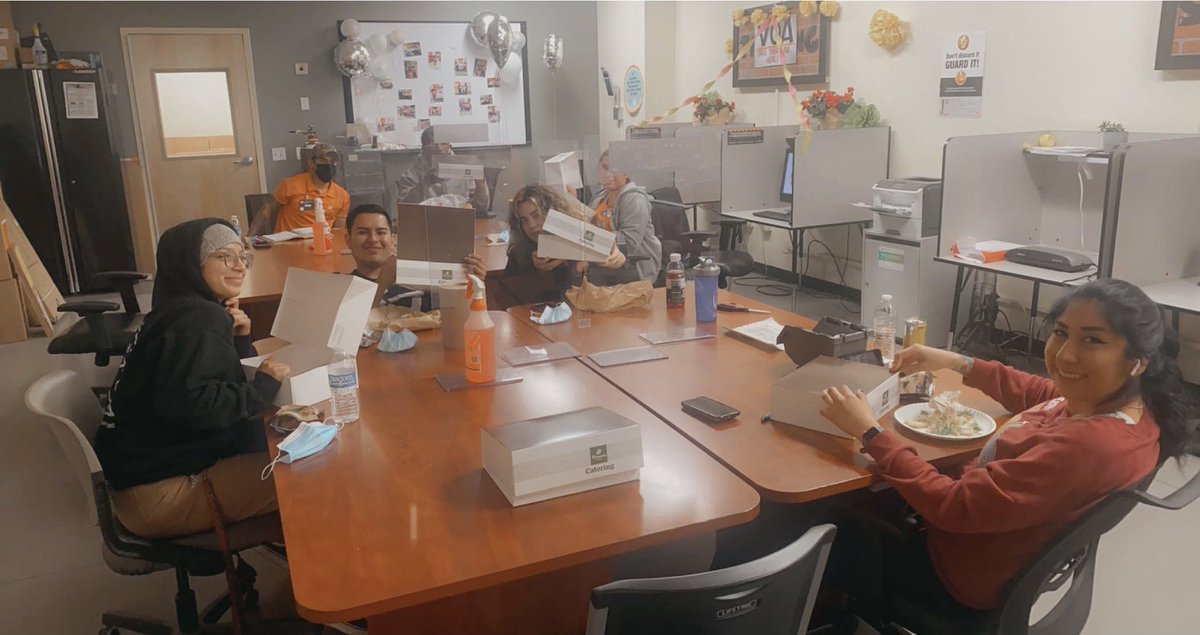 Showing appreciation to our associates for an amazing year!🎉 #616  <a href="/Marty_8210/">Martha Aguirre 🍊</a>