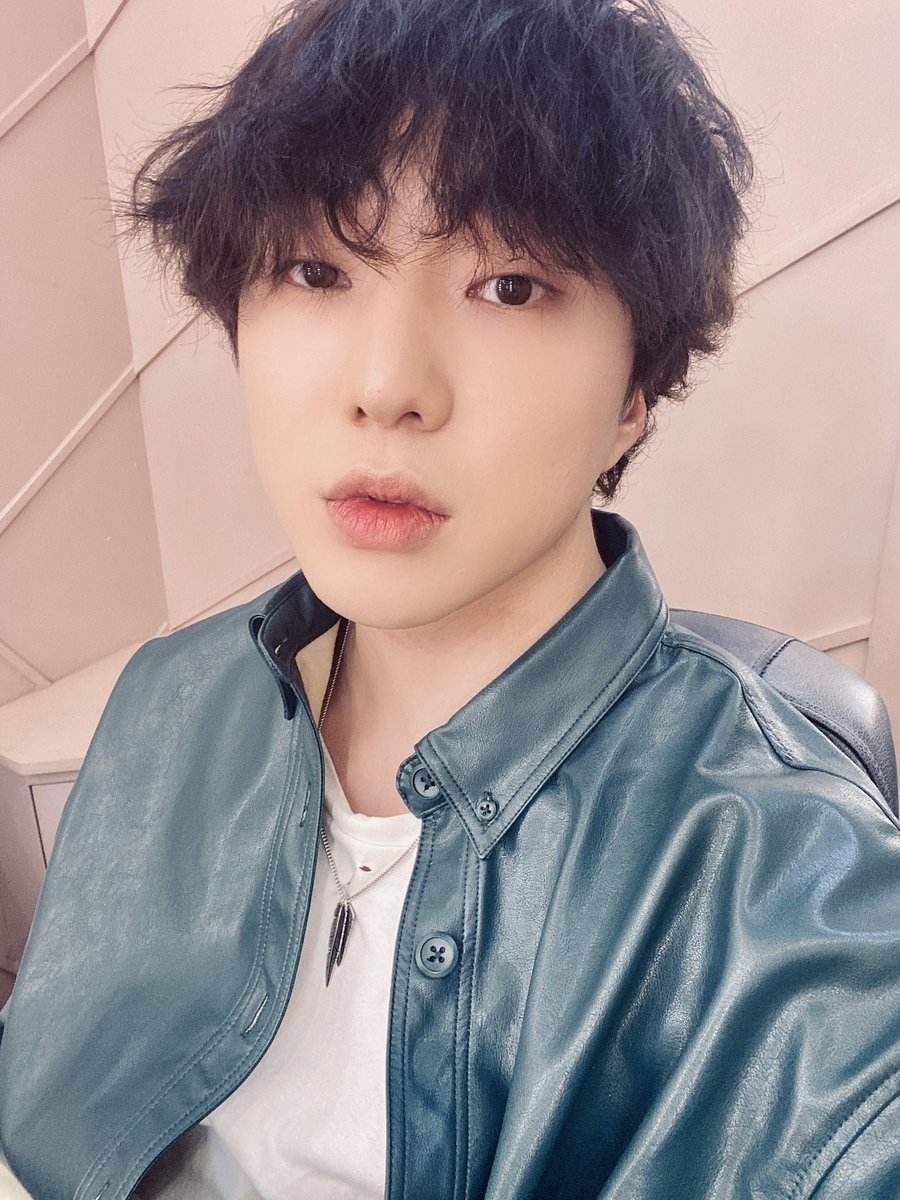 official_yoon_'s tweet photo. 어제도 올렸지만 그건 몇주 전이니까😉 https://t.co/zjXOB7QMHK
