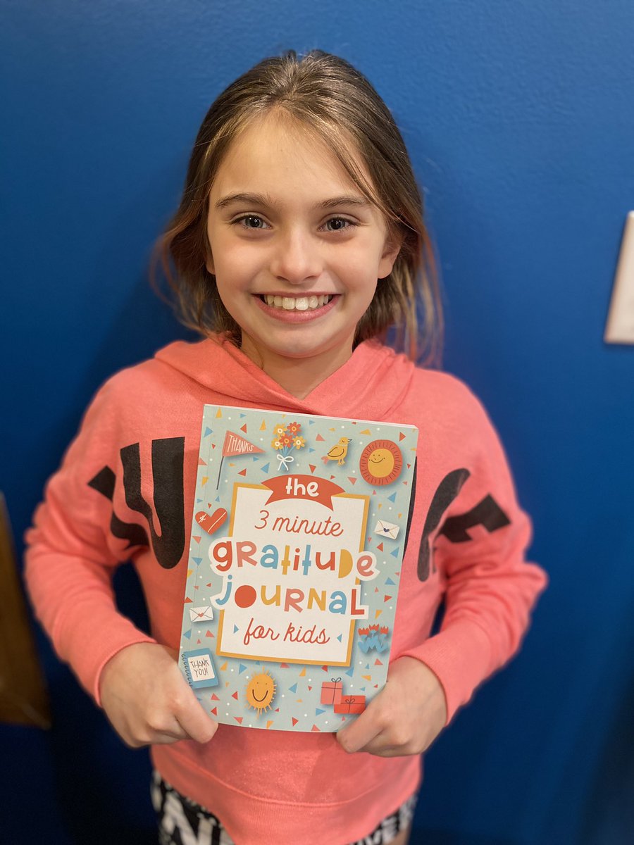 DrVickiLarson's tweet image. My mini me was super excited to get her gratitude journal today. Keep spreading kindness Ayla Jo #Grateful #Happiness #PositiveReflections