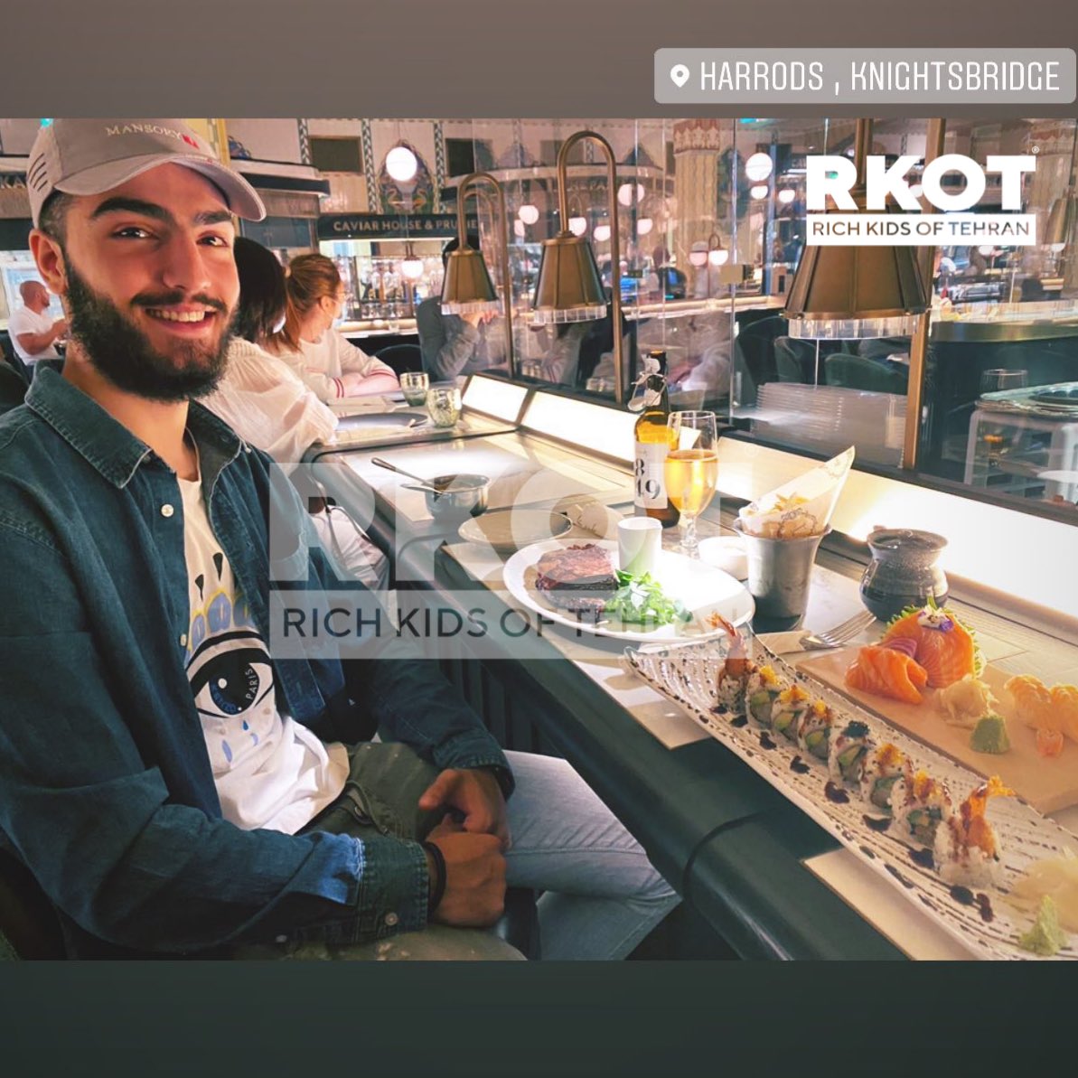 RKOTOfficial's tweet image. عکس های «کیارخ #لاریجانی» که از صفحه اینستاگرام خود وی گرفته شده است. جوانی که در حال عشق و حال در مکان های لاکچری مانند رستوران های لوکس در مرکز خرید #هرودز لندن انگلستان است و در آغوش دختران در کاباره های لندن مشغول نوشیدن الکل های گران قیمت است.