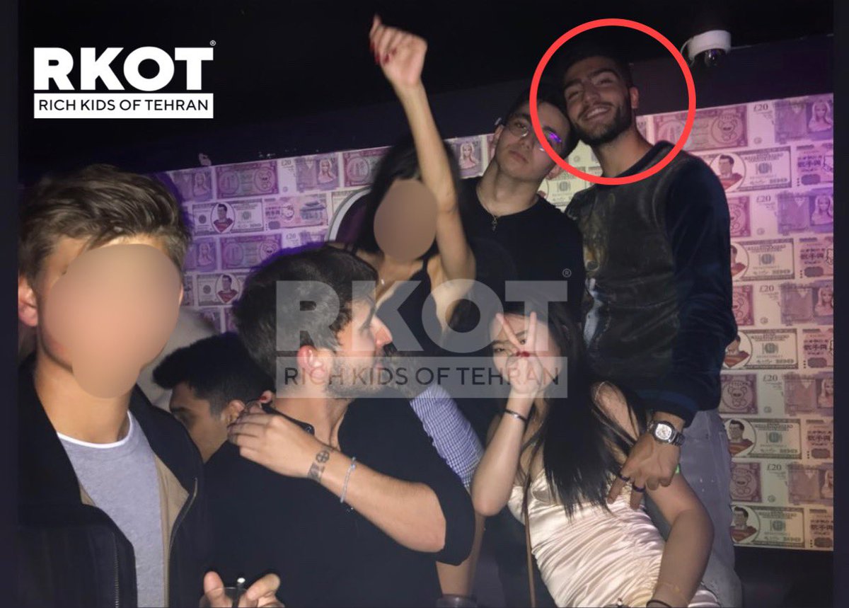 RKOTOfficial's tweet image. عکس های «کیارخ #لاریجانی» که از صفحه اینستاگرام خود وی گرفته شده است. جوانی که در حال عشق و حال در مکان های لاکچری مانند رستوران های لوکس در مرکز خرید #هرودز لندن انگلستان است و در آغوش دختران در کاباره های لندن مشغول نوشیدن الکل های گران قیمت است.