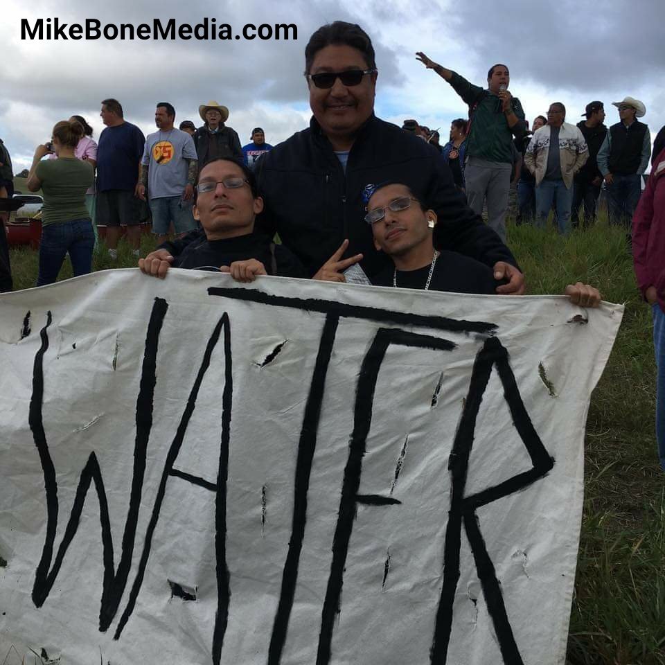 @Earthjustice @POTUS It's Our Time to RISE above fossil fuels!

Listen: youtu.be/Uy9xs9WFEvw

#climate #NoKXL #NoDAPL #StopLine3 #EndFossilFuels #StopDAPL #BuildBackBetter #FossilFuels @dallasgoldtooth #GreenNewDeal #LandBack #TogetherWeCan 🎶Song by @MikeBoneMusic