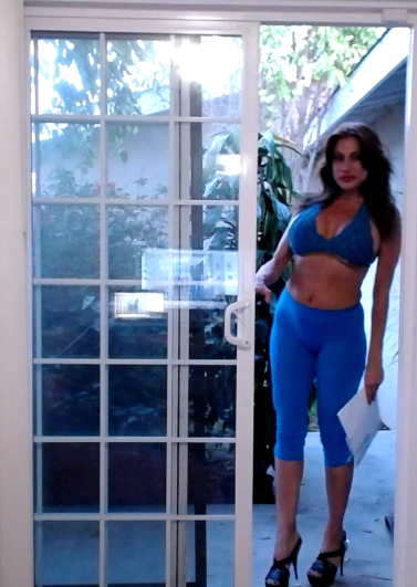 blue turquoise club costume. #tittytuesday https://t.co/Xq3cb216WM<a href="/tag/tittytuesday"class="tags">#tittytuesday</a>