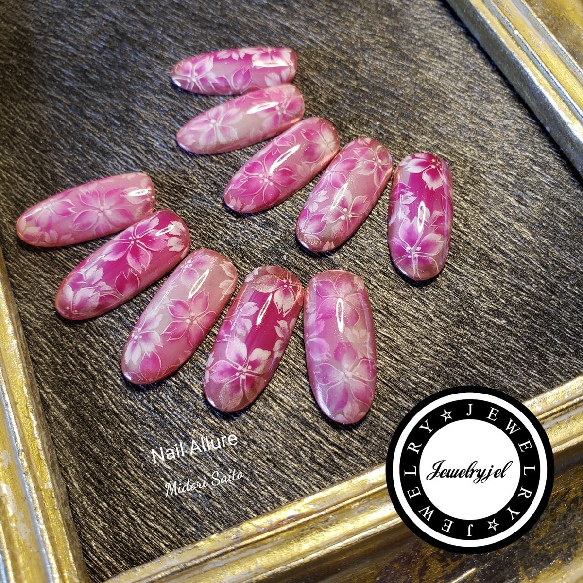 Jewelryjel 公式 Mars Design 人気ネイルアーティスト先生の ジュエリージェルネイルアート エグゼクティブエデュケーター 齊藤緑先生の作品 春爛漫の咲き誇る 桜ネイル のアート 待ち遠しい幻想的な風景に ときめいてしまいます